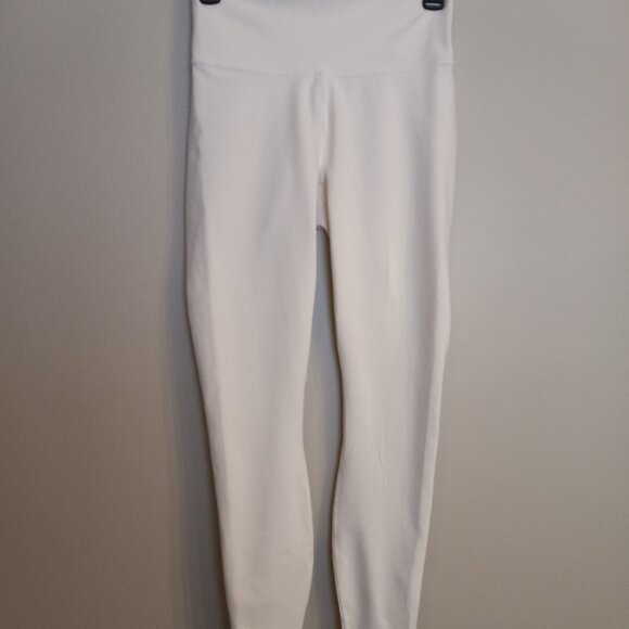 Fabletics Powerhold leggings Size Small NWT - Picture 1 of 2